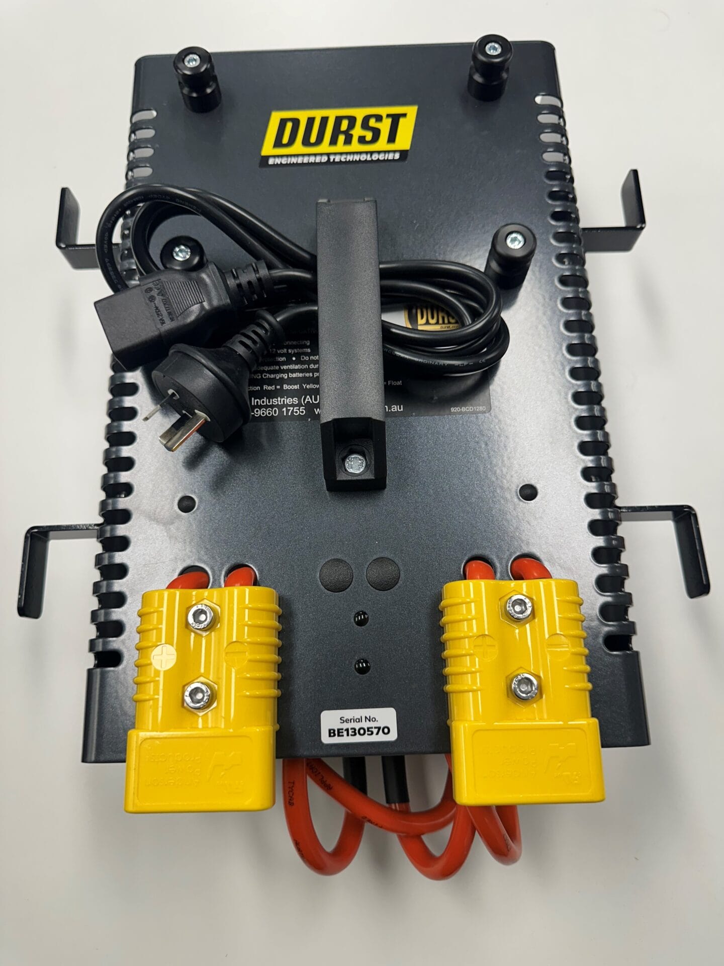BCD-1250B Dual Battery Charger - Includes 2 x 3 metre charge cables - Image 2